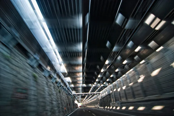 Inuti en motorväg tunnel, Italien — Stockfoto