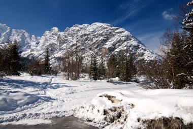 İtalya 'nın Dolomitler Dağları' nda kar yağışıweather forecast