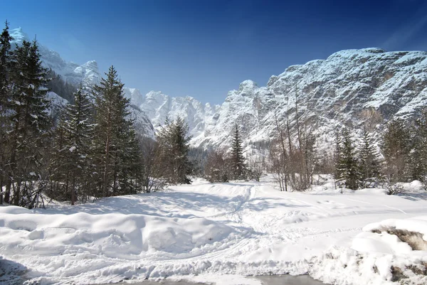 Schnee in den Dolomiten, Italien — Stockfoto
