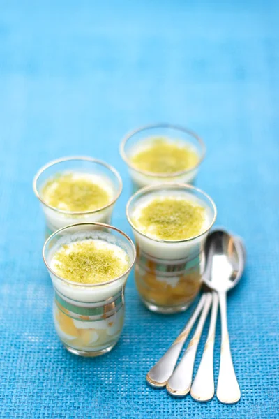 Dessert met mango — Stockfoto