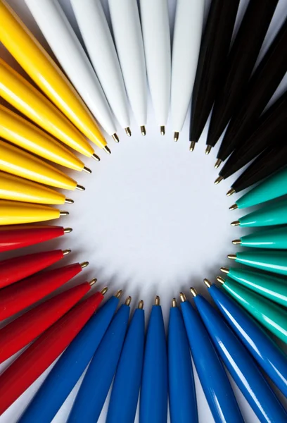 Círculo de canetas coloridas — Fotografia de Stock