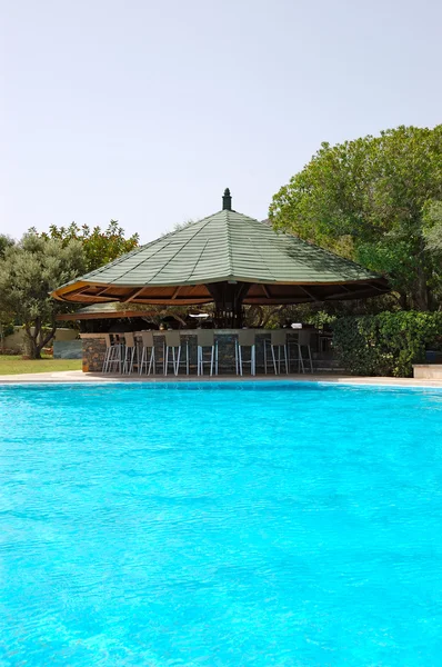 Strandbar bij het zwembad, Kreta, Griekenland — Stockfoto