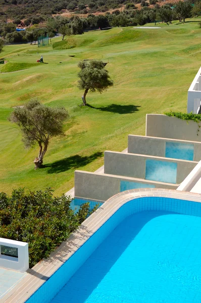 Nézd a luxus szálloda a golf mező, Kréta, Görögország — Stock Fotó