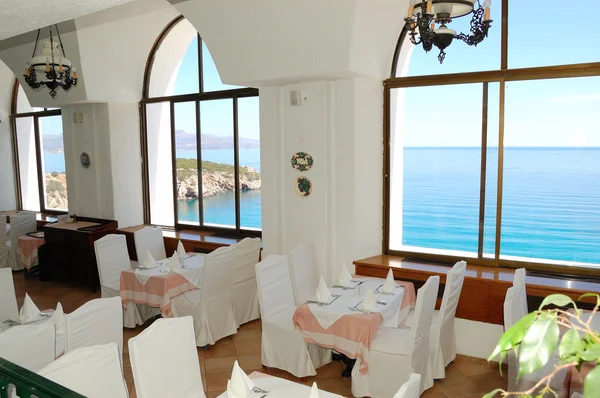 Restaurant interior at the luxury hotel, Crete, Greece — Stock Photo, Image