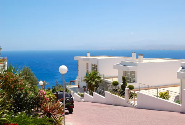 Holiday villas at resort, Crete, Greece — Stock Photo, Image