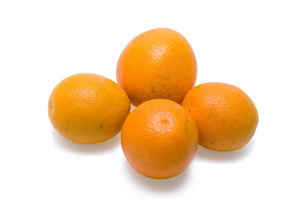 Orange isolerad på den vita bakgrunden — Stockfoto
