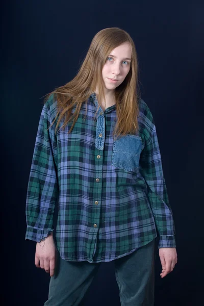 Niza chica en una camisa — Foto de Stock