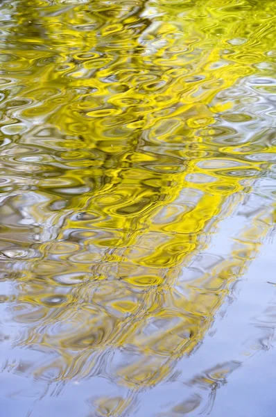 Agua de manantial — Foto de Stock