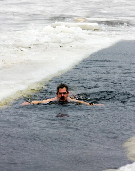 Zimní plavání — Stock fotografie