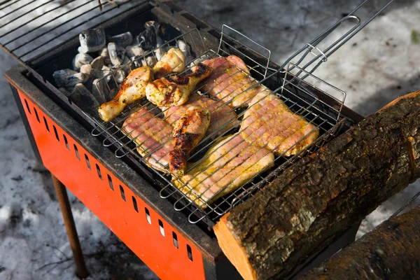 Barbecue in de winter — Stockfoto