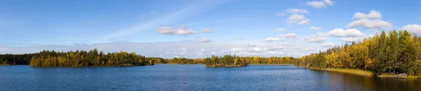 Lac en automne — Photo