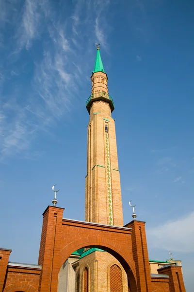 Moskee onder de hemel — Stockfoto