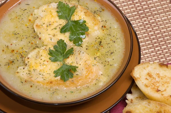 Французький цибулю-порей суп — стокове фото