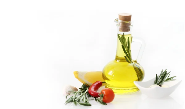 Stillleben mit Olivenöl — Stockfoto