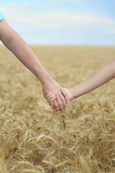 Holding Hands — Stock Photo, Image