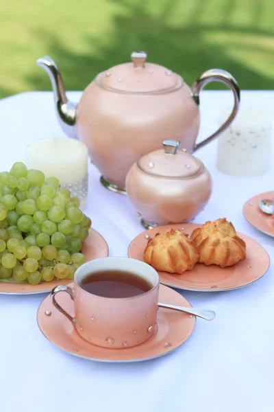 Serviço de chá rosa — Fotografia de Stock