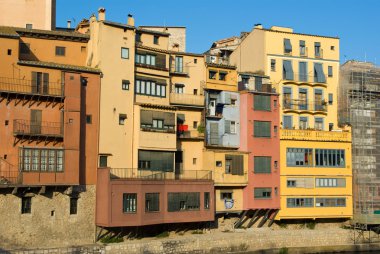 Girona evin Cephe Sistemleri