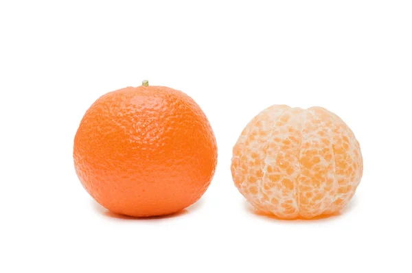 Fresh tangerines isolated on white — Stock Photo, Image