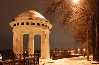 Rotunda on river Volga quay in Yaroslavl clipart