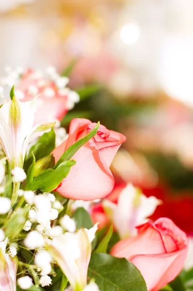 大きなピンクのバラの花束 — ストック写真