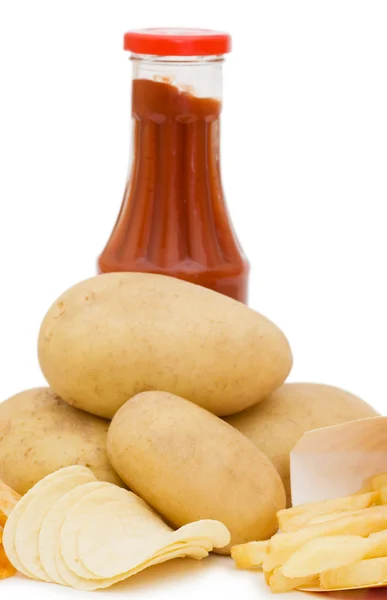 Las patatas fritas con salsa — Foto de Stock