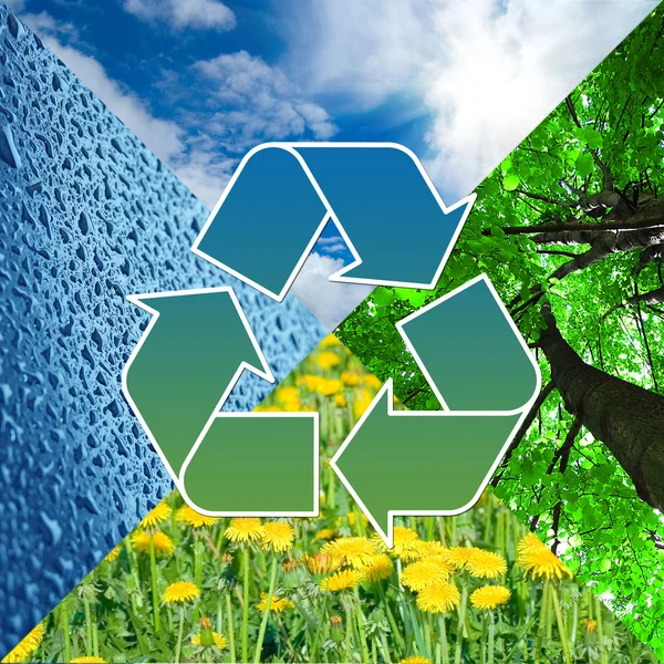 Sinal de reciclagem com imagens da natureza — Fotografia de Stock