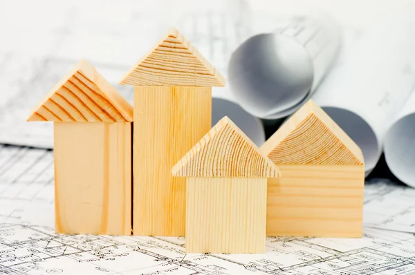 Model dřevěného domu v projektu — Stock fotografie