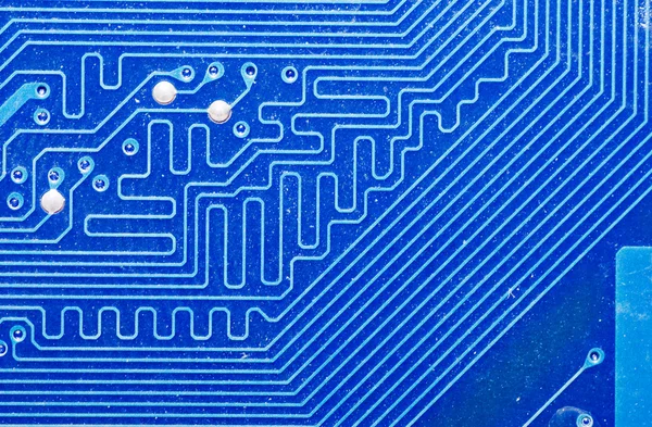 Primer plano de la placa de circuito informático en azul — Foto de Stock