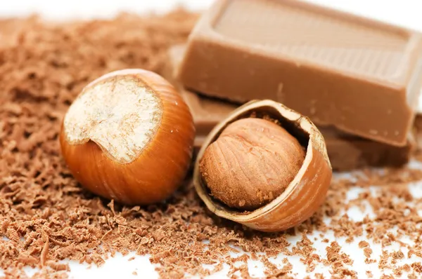 ช็อคโกแลตและเฮเซลนัท — ภาพถ่ายสต็อก