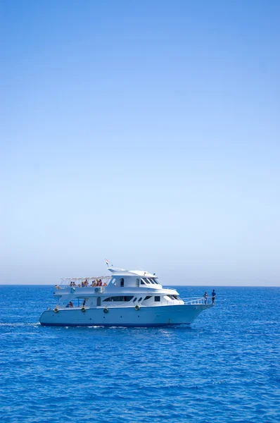 Stock image White yacht in the sea