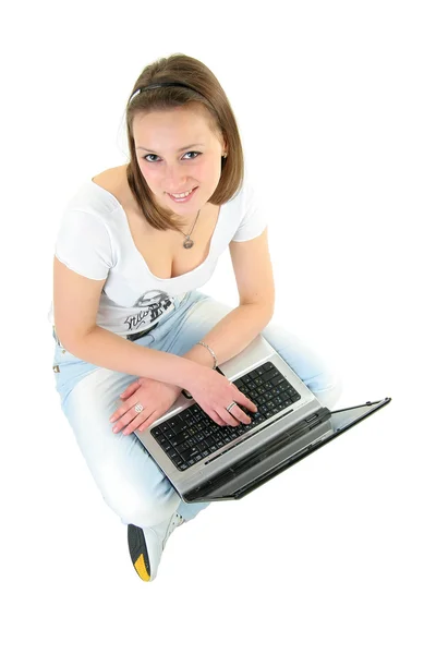 Dizüstü bilgisayar ile güzel bir kız — Stok fotoğraf