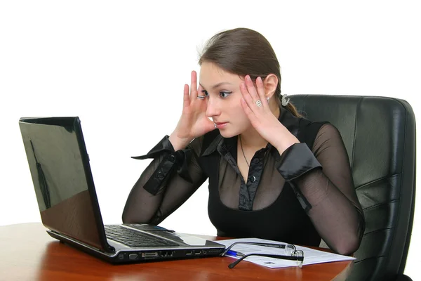 Wanita bisnis dengan laptop — Stok Foto