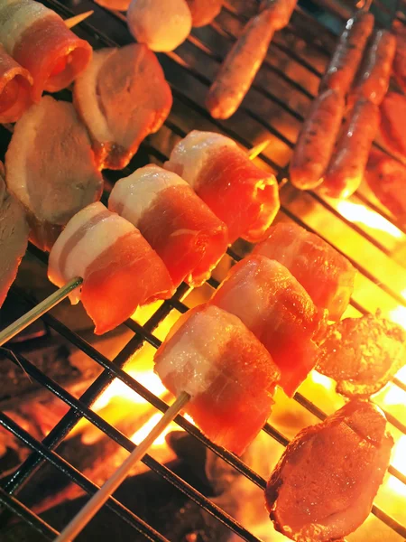 Fleischspieße grillen — Stockfoto