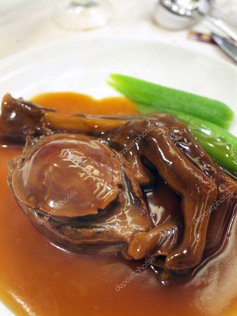 Braised duck feet and abalone