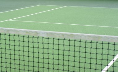 Tenis seçili odaklama ile net