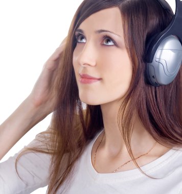genç kadın müzik dinlerken kulaklık