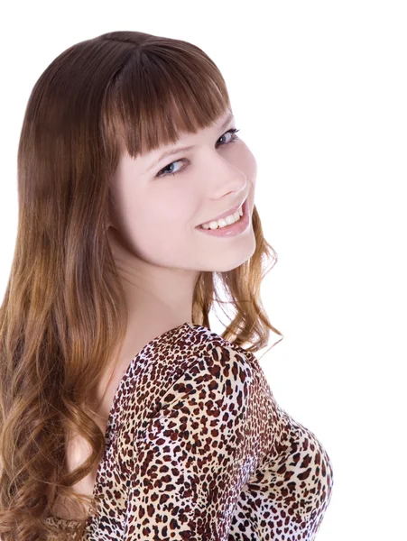 Menina de cabelo vermelho em vestido de leopardo posando sobre branco — Fotografia de Stock