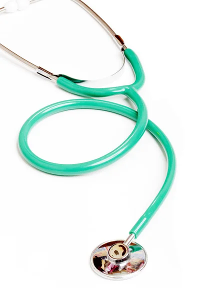 Grünes Stethoskop — Stockfoto
