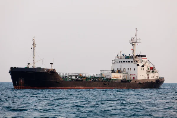 Navio-tanque preto — Fotografia de Stock