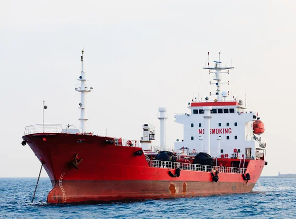 Rode tanker — Stockfoto