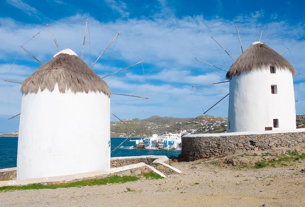 Dois moinhos de vento de Mykonos, Little Venice — Fotografia de Stock