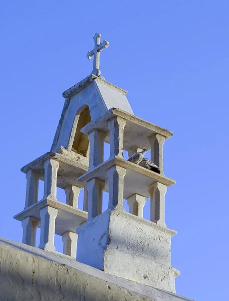 Glockenturm der alten Kirche — Stockfoto
