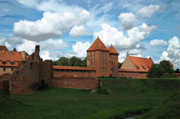 O velho castelo Malbork - Polônia . — Fotografia de Stock