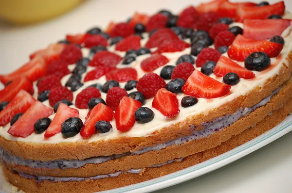 Dessert gâteau aux fruits Image En Vente