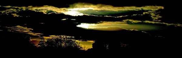 Strašidelné západ slunce — Stock fotografie