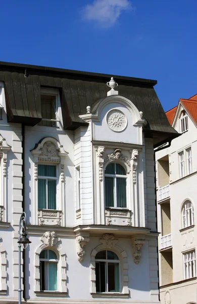 Witte historische huis in brno, Tsjechië — Stockfoto