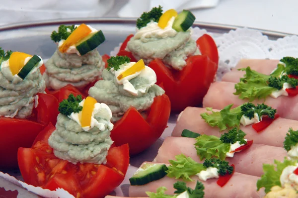 stock image Relishes plate with tomatoes, ham and vegetable