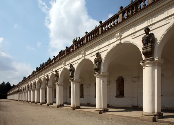 Colonnade, çiçek bahçesi kromeriz, Çek Cumhuriyeti