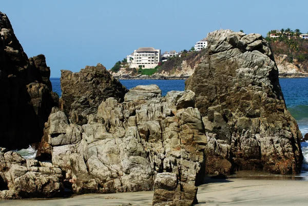 stock image Rocks on beach in Puerto Escondido, Mexico