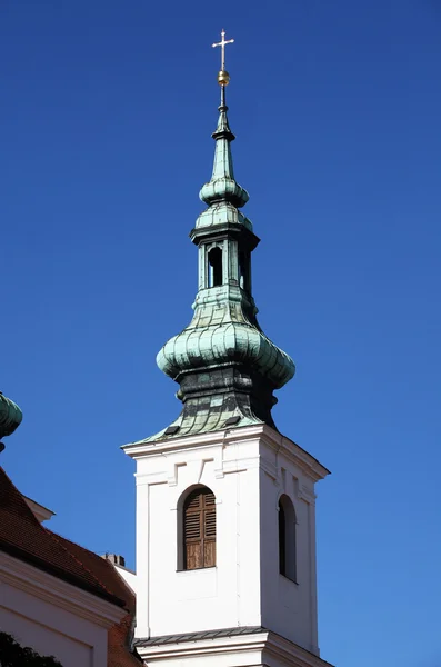 Wieża kościoła czeskiego — Zdjęcie stockowe